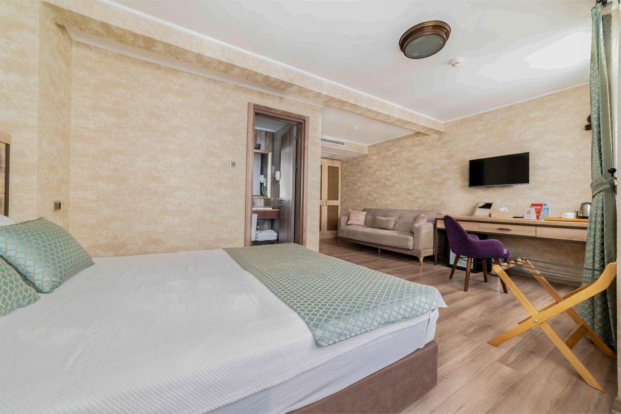 Castle Franco Suites Стамбул Экстерьер фото